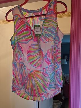 Lilly Pulitzer NWT Sleeveless Stacy Top - Shellebrate